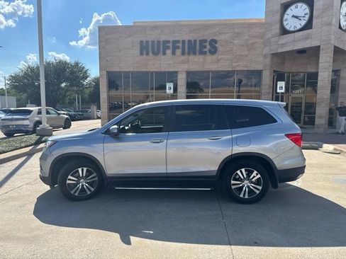 Used 2016 Honda Pilot EX image 2