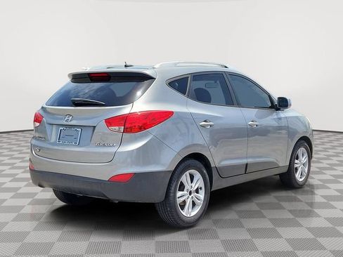 Used 2011 Hyundai Tucson GLS FWD image 5