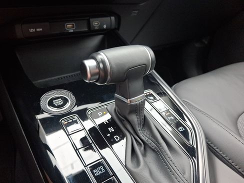 Used 2023 Kia Niro EX FWD image 14