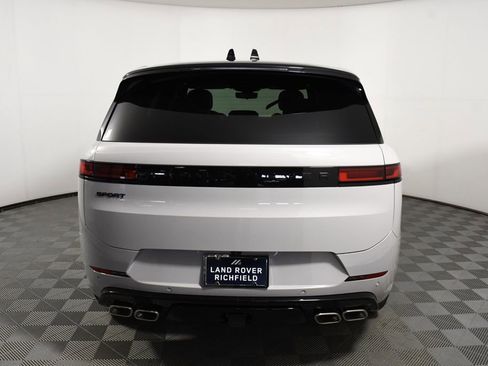 New 2026 Land Rover Range Rover Sport Dynamic SE AWD/4WD image 5