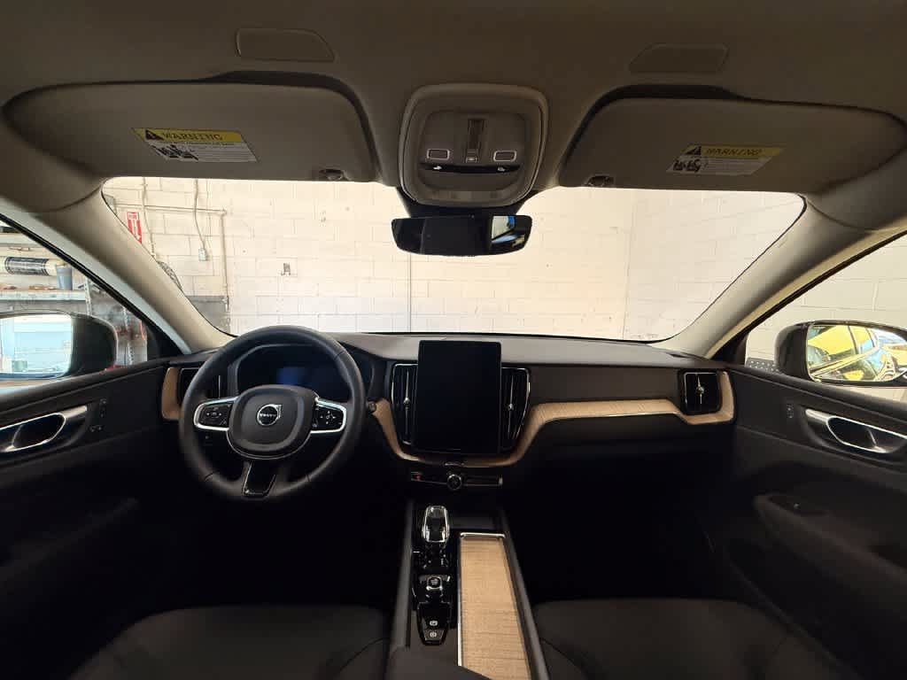 Used 2026 Volvo XC60 T8 Plus w/ Climate Package AWD/4WD image 10