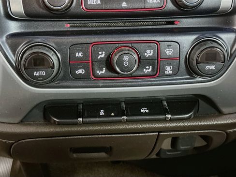 Used 2014 GMC Sierra 1500 SLE w/ SLE Value Package RWD image 22