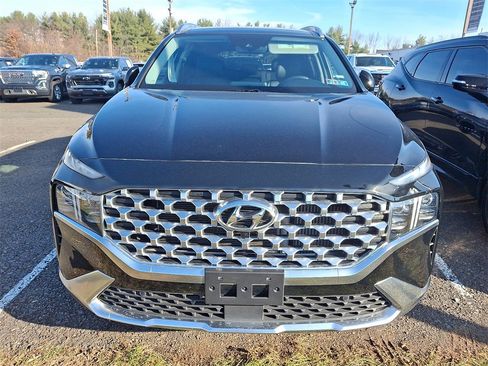 Used 2023 Hyundai Santa Fe Limited image 2