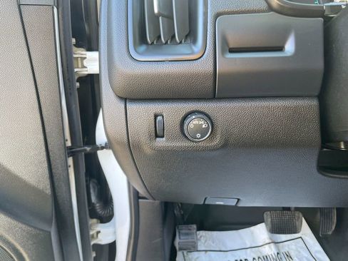 Used 2022 Chevrolet Colorado LT w/ Fleet Safety Package image 14