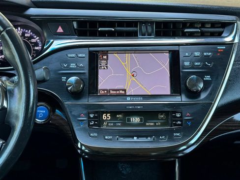 Used 2014 Toyota Avalon Limited FWD image 16