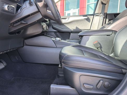 Used 2020 Ford Escape SEL FWD image 23