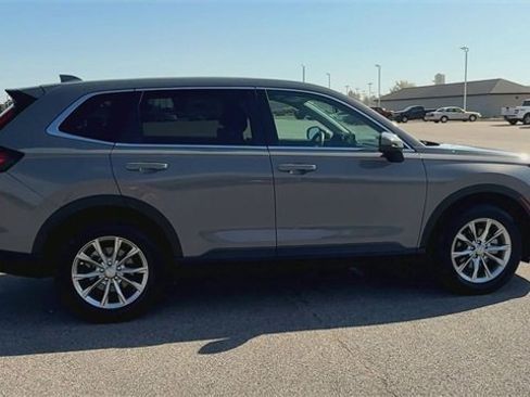 Used 2025 Honda CR-V EX image 9