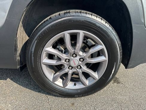 Used 2024 GMC Terrain SLT FWD image 46