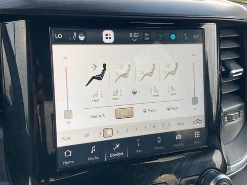 Used 2024 RAM 1500 Laramie AWD/4WD image 21