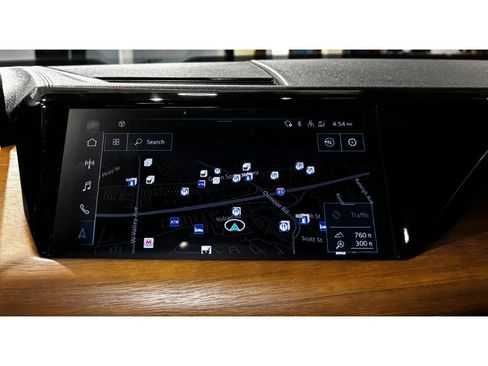 Used 2023 Audi e-tron GT Premium Plus image 32