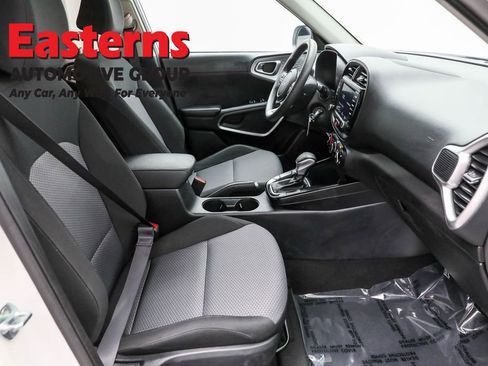 Used 2024 Kia Soul LX w/ Option Group 015 image 23