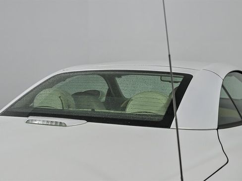 Used 2005 Lexus SC 430 Convertible image 16