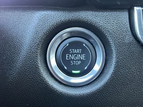 Used 2025 Chevrolet Colorado Trail Boss image 17