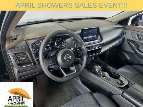 Used 2023 Nissan Rogue SV image 16