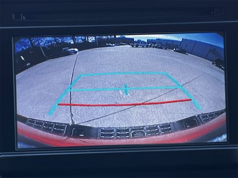 Used 2019 Toyota Tacoma SR image 16