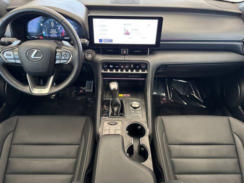 Used 2026 Lexus IS 350 F Sport w/ Accessory Package Z1 RWD image 14