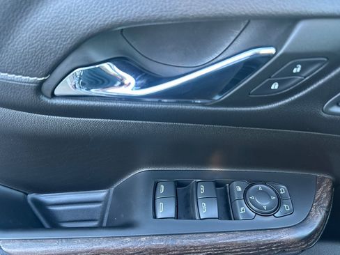 Used 2023 GMC Acadia Denali w/ Denali Ultimate Package image 11