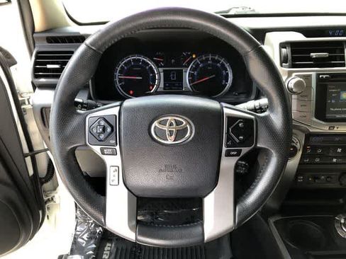 Used 2016 Toyota 4Runner Limited AWD/4WD image 31