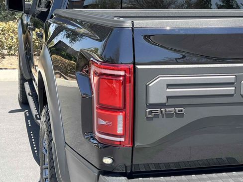 Used 2019 Ford F150 Raptor w/ Equipment Group 802A Luxury AWD/4WD image 48