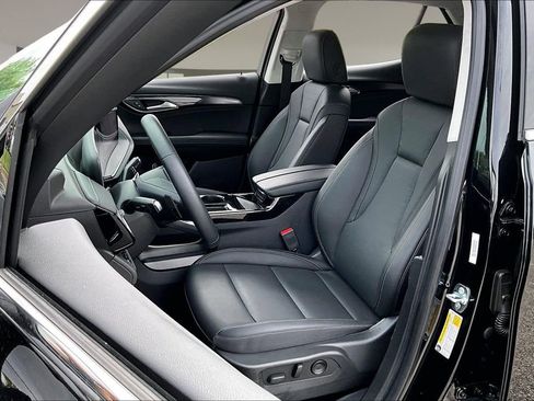 Used 2025 Buick Envision Preferred AWD/4WD image 27