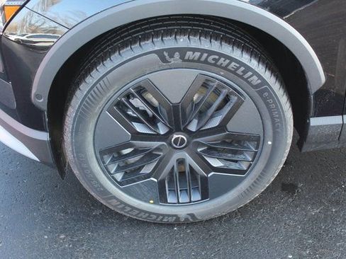 New 2026 Volvo EX30 Cross Country Ultra image 10