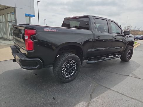 Certified 2021 Chevrolet Silverado 1500 Custom Trail Boss w/ Midnight Edition AWD/4WD image 7