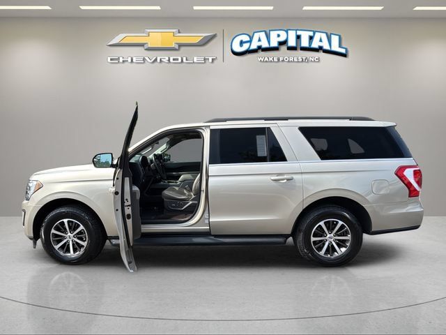 Used 2018 Ford Expedition Max XLT w/ Equipment Group 201A AWD/4WD image 9
