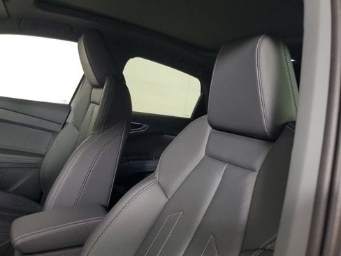 Used 2023 Audi Q4 e-tron Premium w/ Convenience Package AWD/4WD image 20