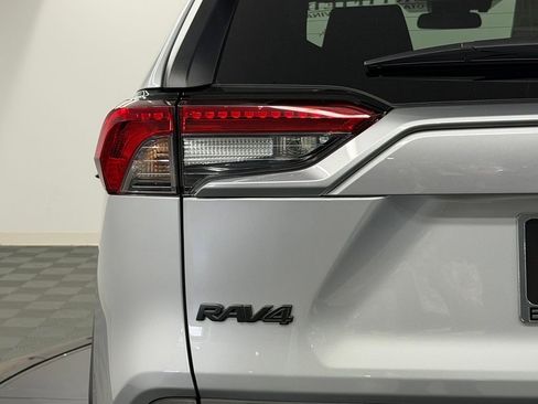 Used 2025 Toyota RAV4 XLE w/ Convenience Package FWD image 13