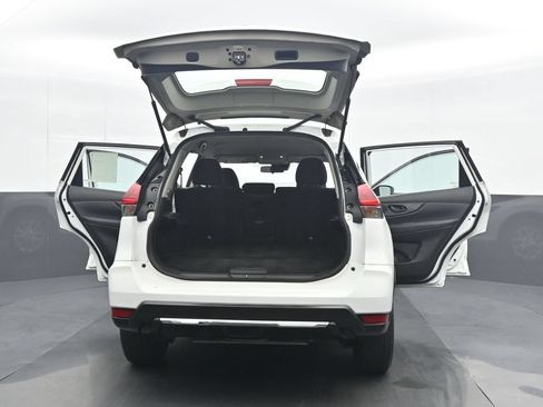 Used 2019 Nissan Rogue S AWD/4WD image 34