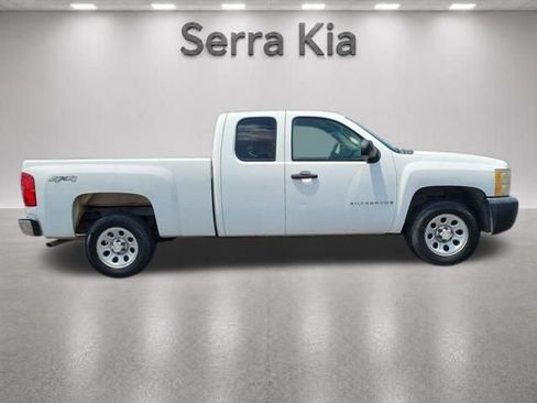 Used 2007 Chevrolet Silverado 1500 W/T w/ Fleet Convenience Package AWD/4WD image 7