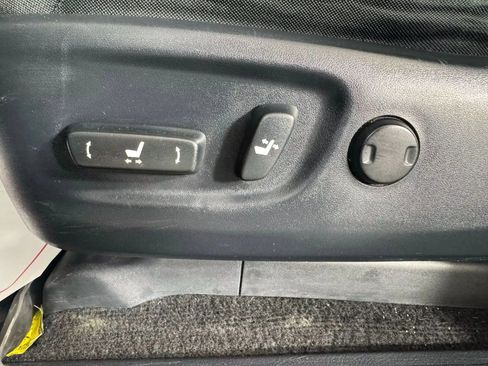 Used 2019 Toyota 4Runner SR5 image 33