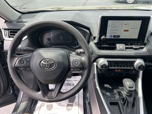 Used 2025 Toyota RAV4 XLE w/ Convenience Package image 6