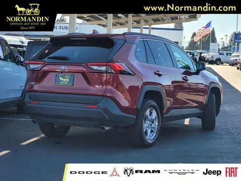 Used 2025 Toyota RAV4 XLE FWD image 4