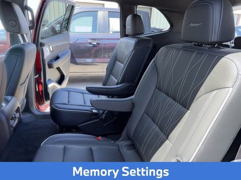 Used 2025 Buick Enclave Avenir w/ Trailering Package, 5000 lbs. image 19