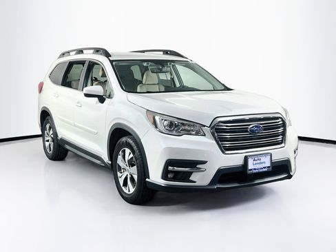 Used 2021 Subaru Ascent Premium w/ Convenience Package image 3