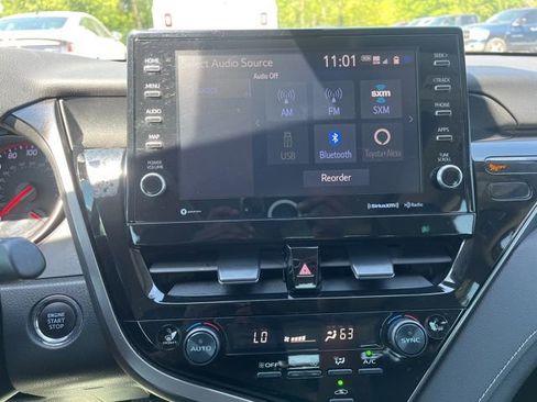 Used 2022 Toyota Camry XSE FWD image 21