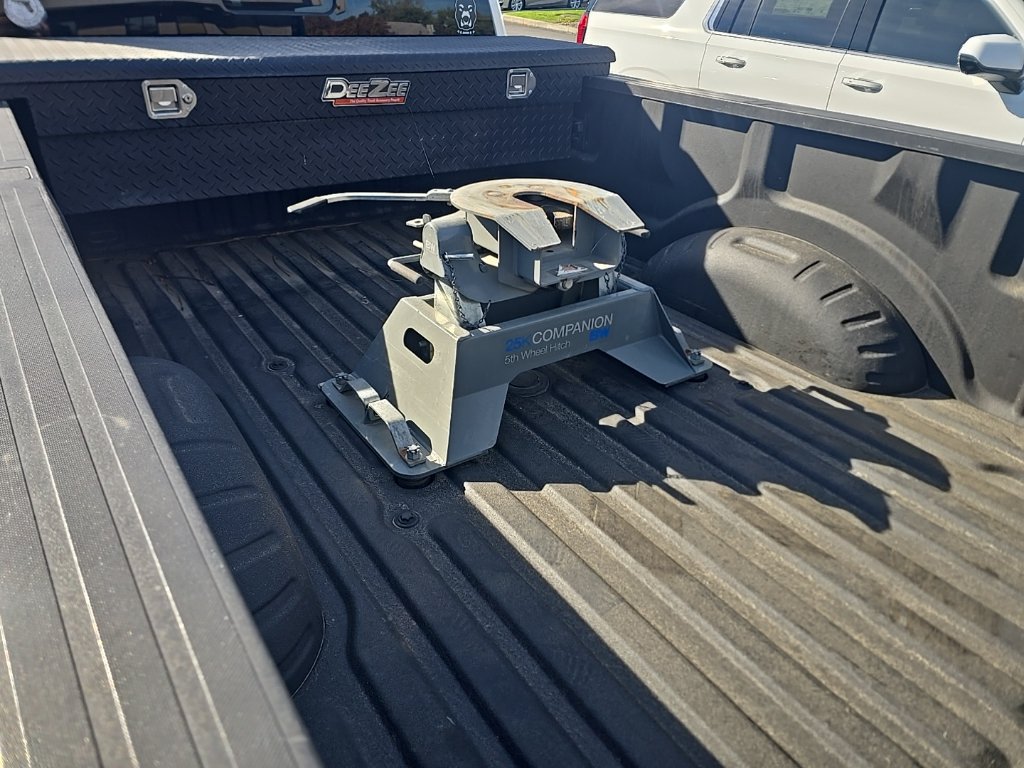 Used 2020 Ford F450 Platinum w/ FX4 Off-Road Package AWD/4WD image 16