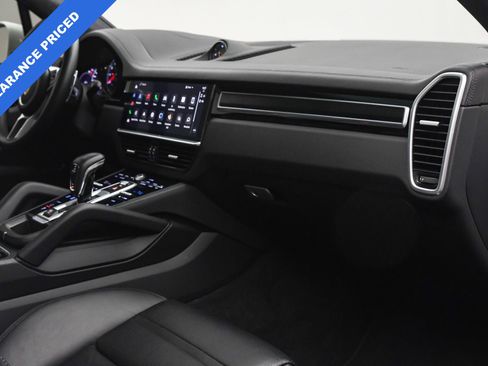 Used 2023 Porsche Cayenne GTS image 20