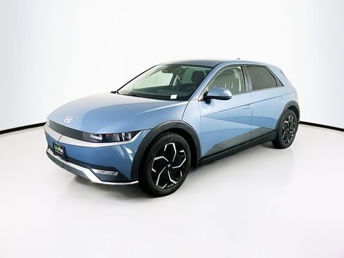 Used 2024 Hyundai Ioniq 5 SEL image 3