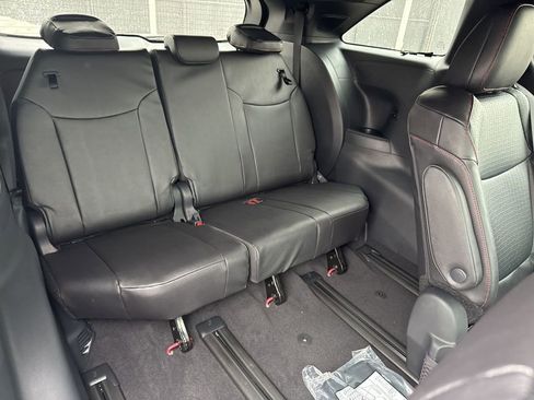 New 2026 Toyota Sienna XSE image 31