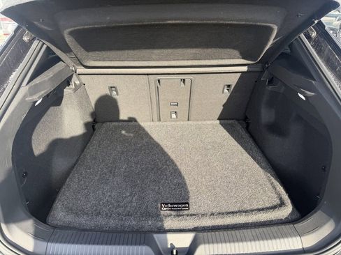 Used 2023 Volkswagen ID.4 Pro S image 16