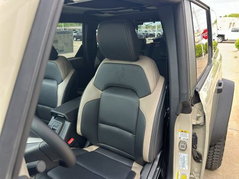 New 2025 Ford Bronco Big Bend w/ Black Diamond Package AWD/4WD image 27