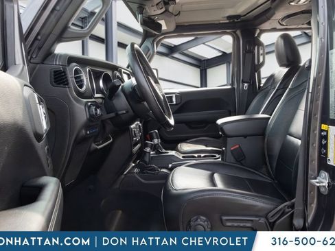 Used 2022 Jeep Wrangler Unlimited Sahara w/ Cold Weather Group AWD/4WD image 4