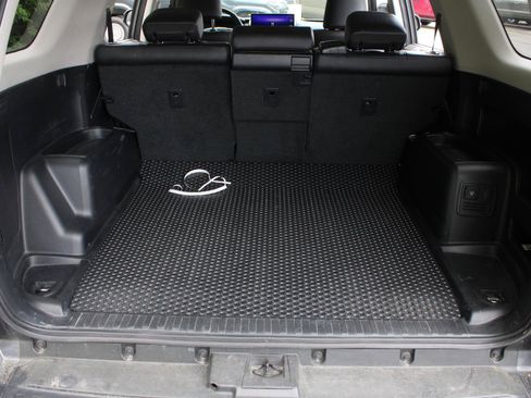 Used 2023 Toyota 4Runner TRD Off-Road Premium w/ Moonroof Package AWD/4WD image 8