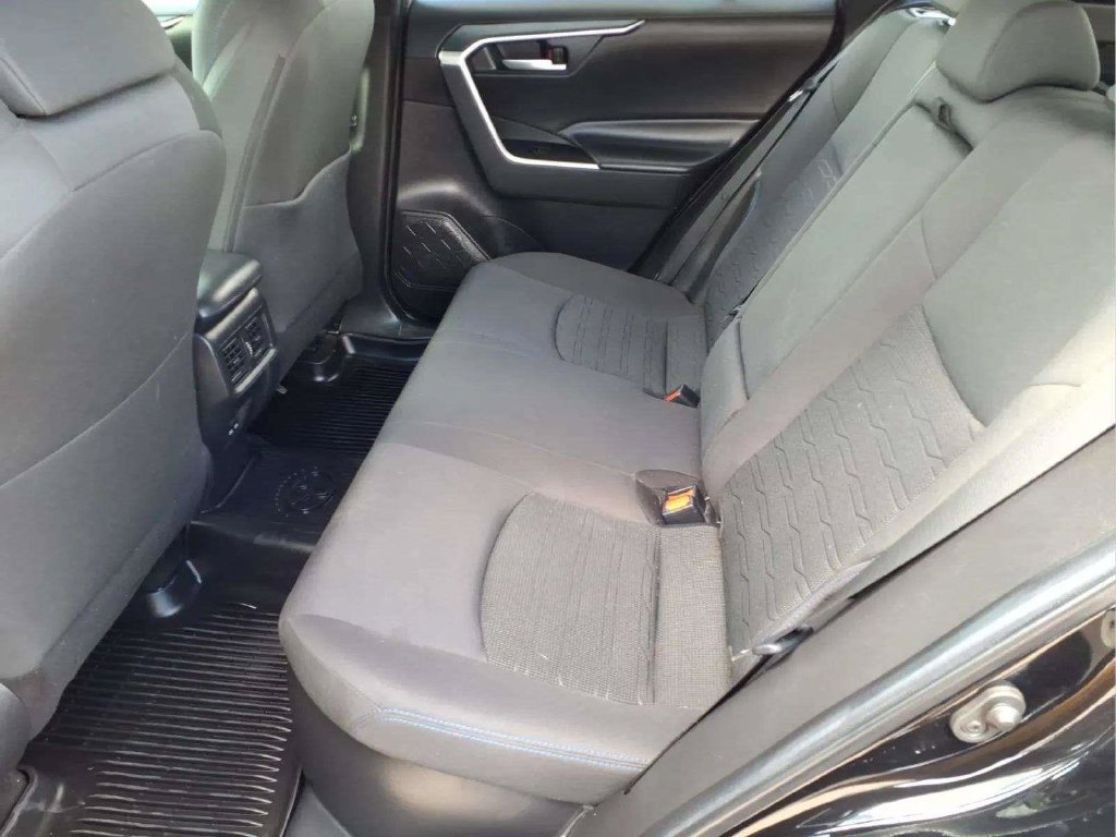 Used 2023 Toyota RAV4 SE w/ Convenience Package AWD/4WD image 15
