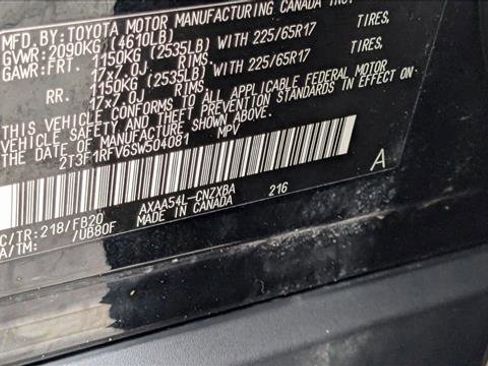 Used 2025 Toyota RAV4 LE image 29