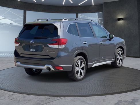 Used 2019 Subaru Forester Touring w/ Popular Package #3 AWD/4WD image 4