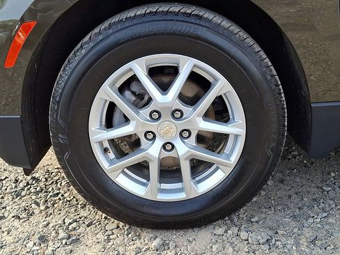 Used 2023 Chevrolet Equinox LT AWD/4WD image 32