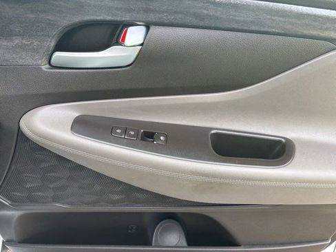 Used 2019 Hyundai Santa Fe SEL FWD image 40